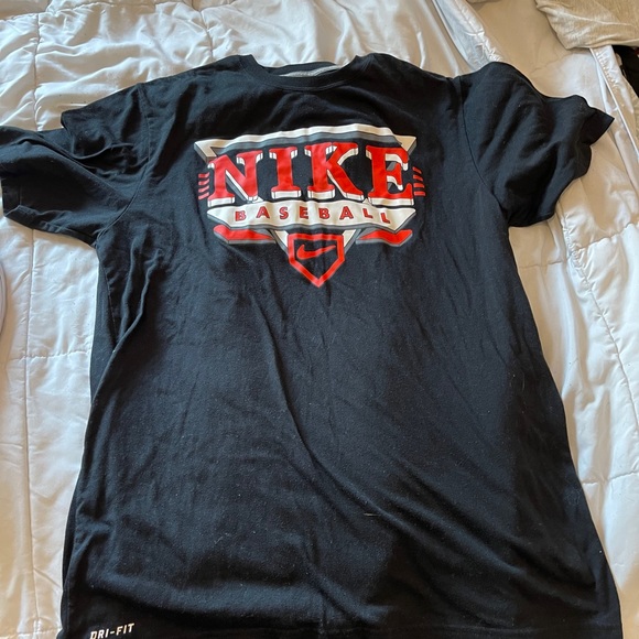 Under Armour Bundle + Mustang Shirt - Picture 5 of 8